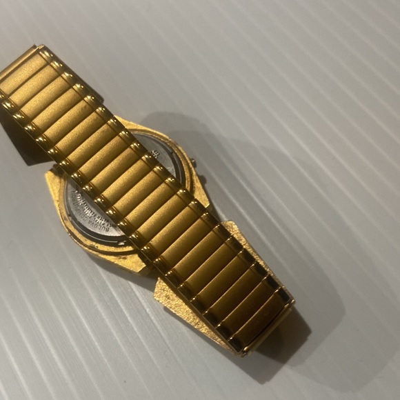 Gold * nugget digital watch ! - Picture 4 of 13